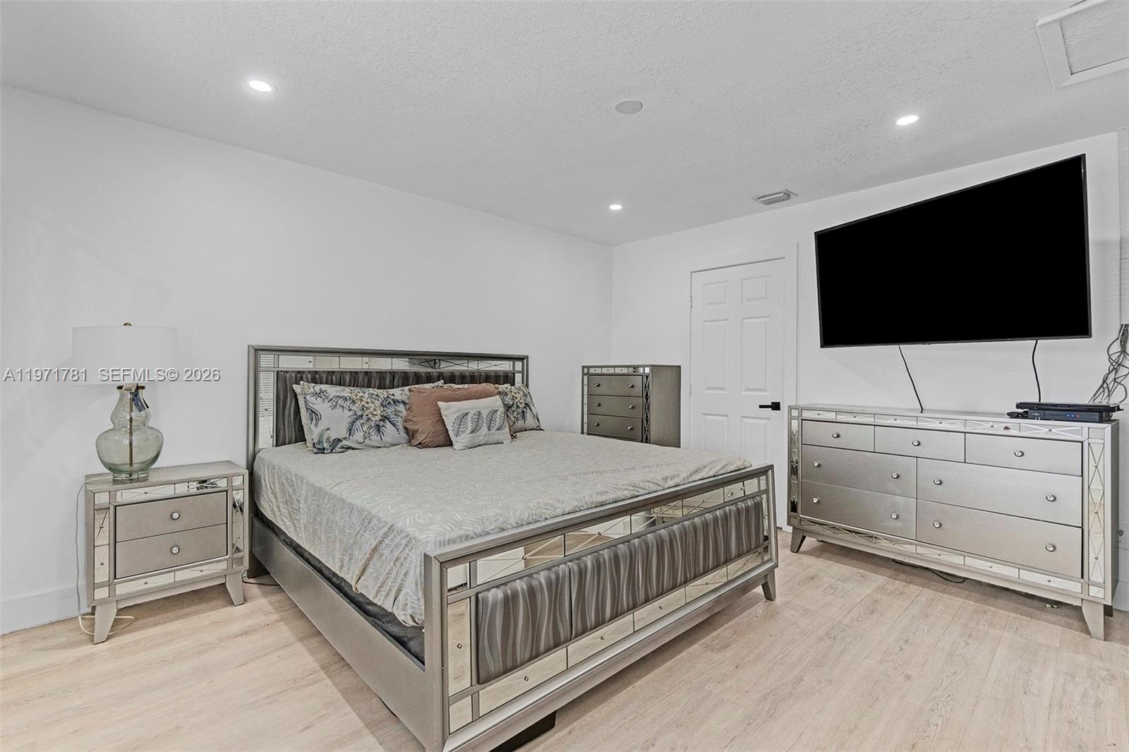 CARVER RANCHES - Residential