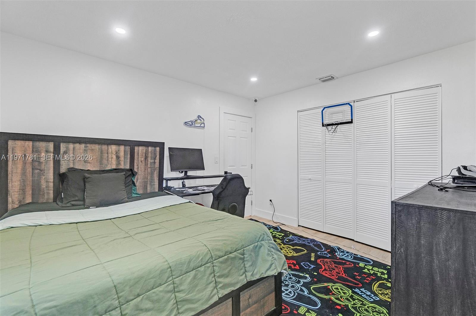 CARVER RANCHES - Residential