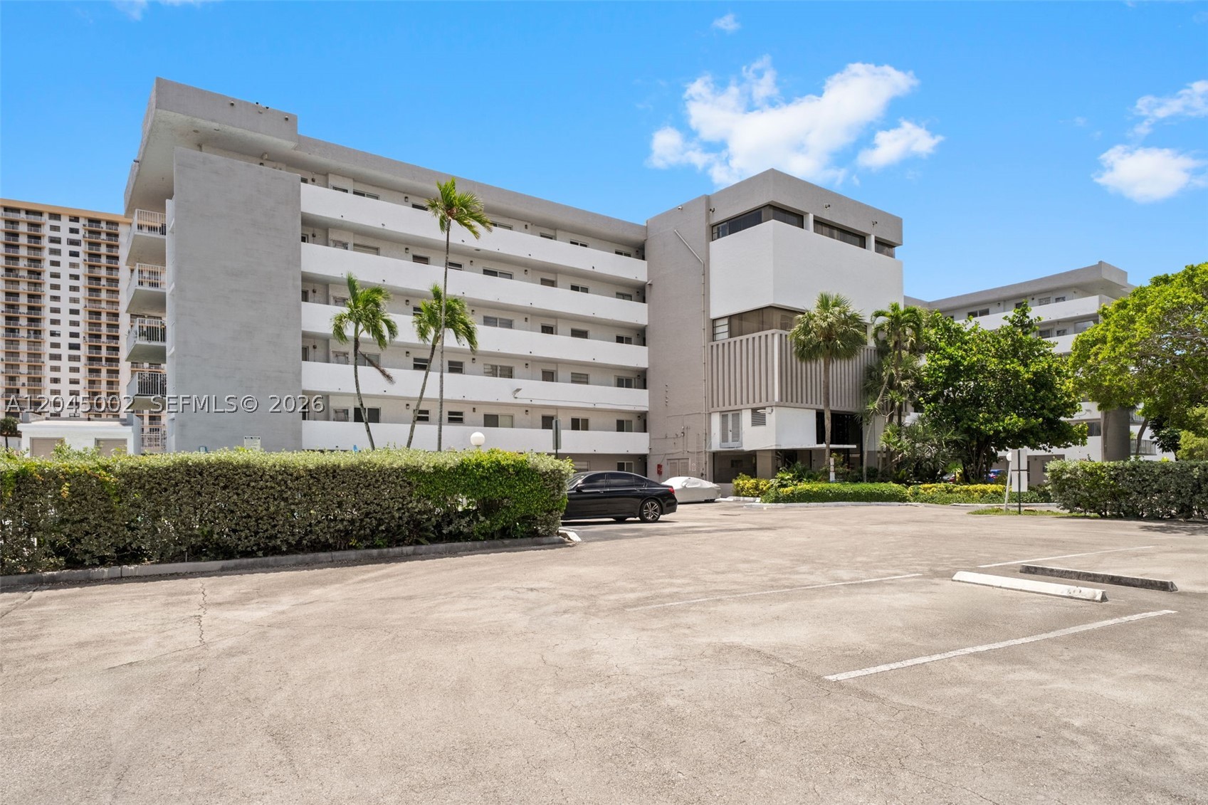 EDEN POINT SOUTH CONDO - Residential