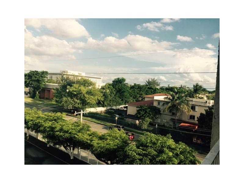 FONTAINEBLEAU GARDENS CON - Residential Lease