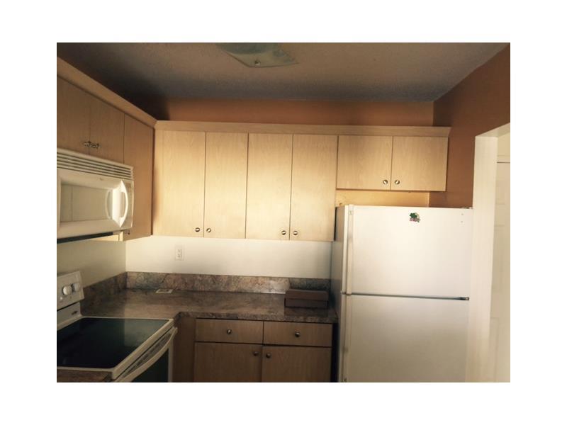 FONTAINEBLEAU GARDENS CON - Residential Lease