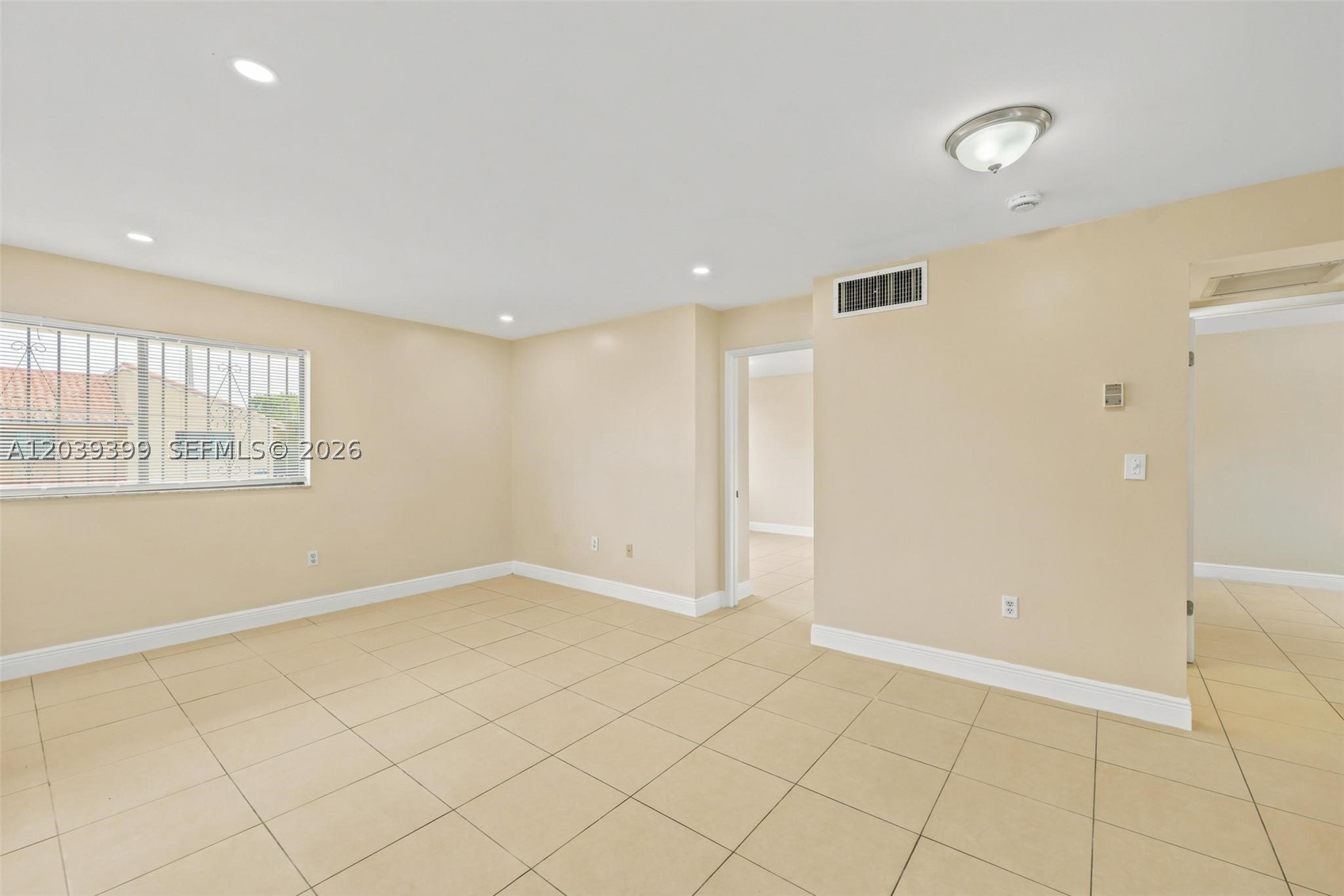 RESIDENCIAL EL PRADO COND - Residential