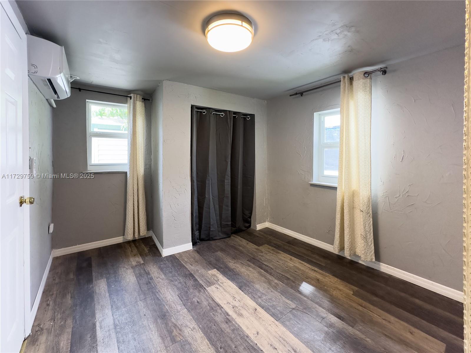 COLLEGE TRACT - Residential