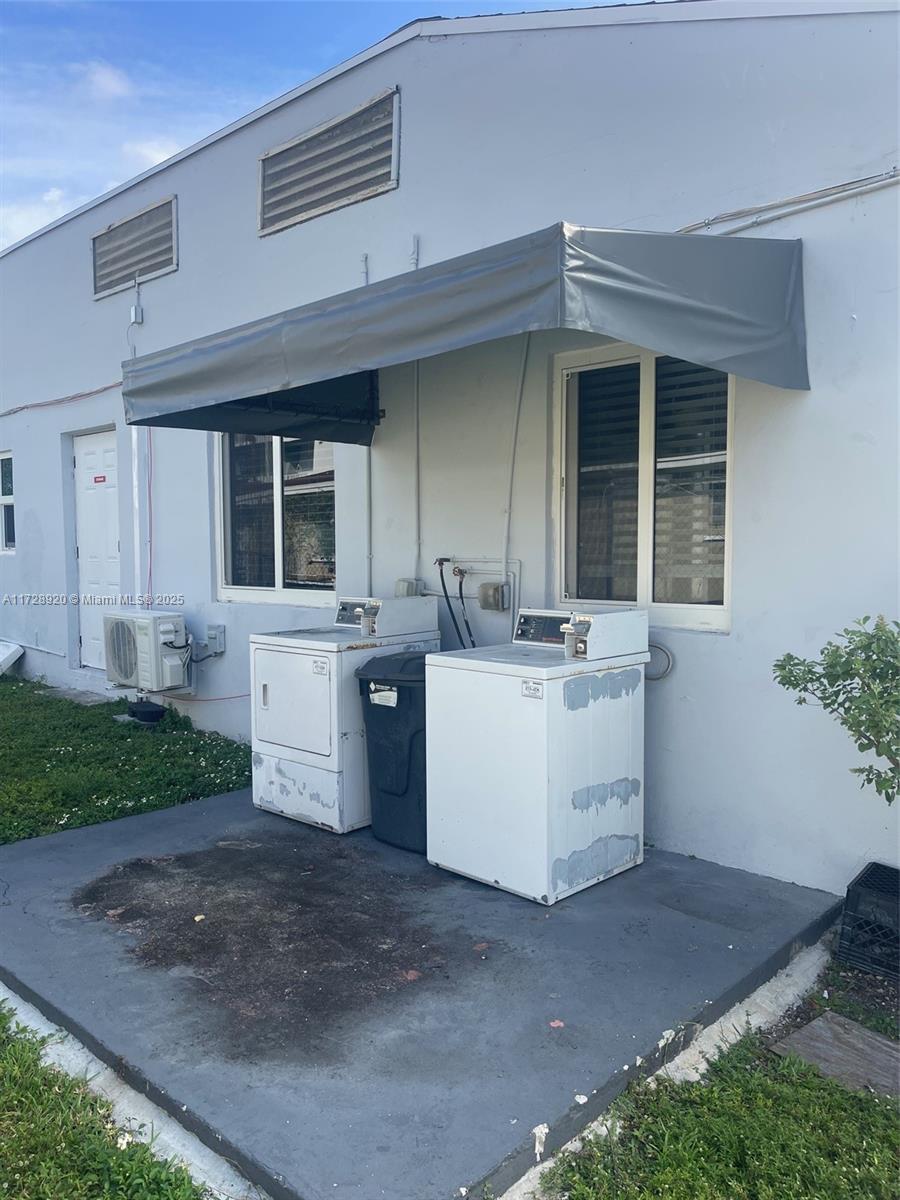 CITY OF MIAMI SOUTH - Residential Lease