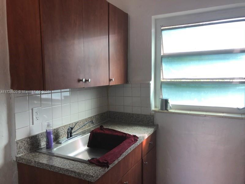 CITY OF MIAMI SOUTH - Residential Lease