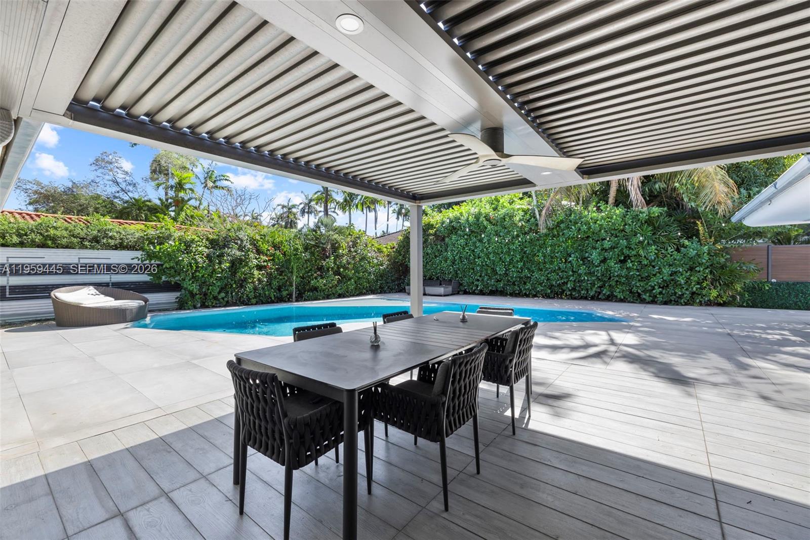 DAVIS HARBOR - Residential