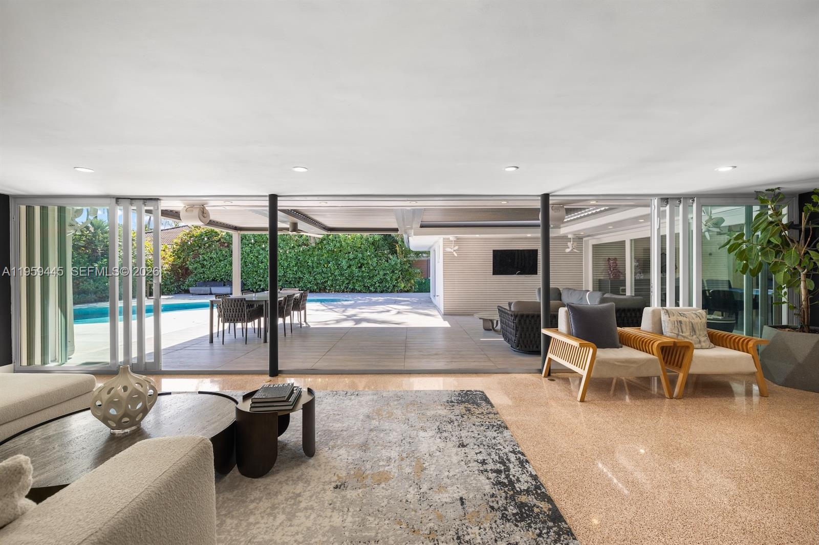 DAVIS HARBOR - Residential