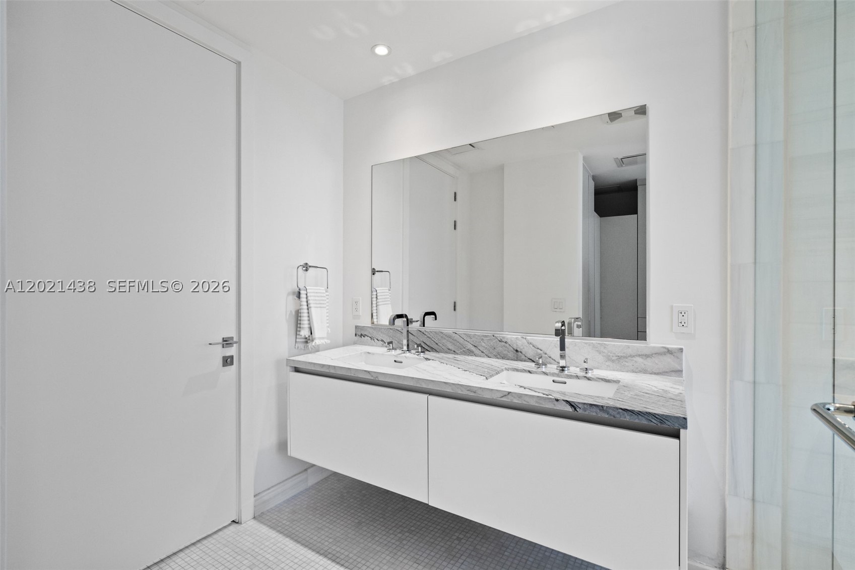 ESCOTTONIA PARK - Residential