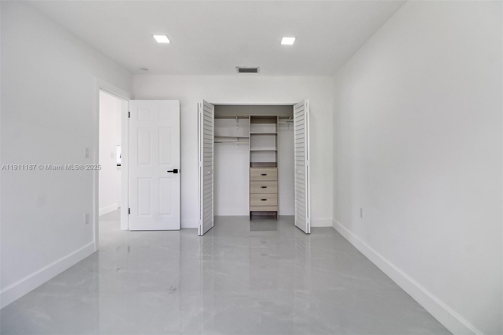 MILLER HGTS ESTS - Residential