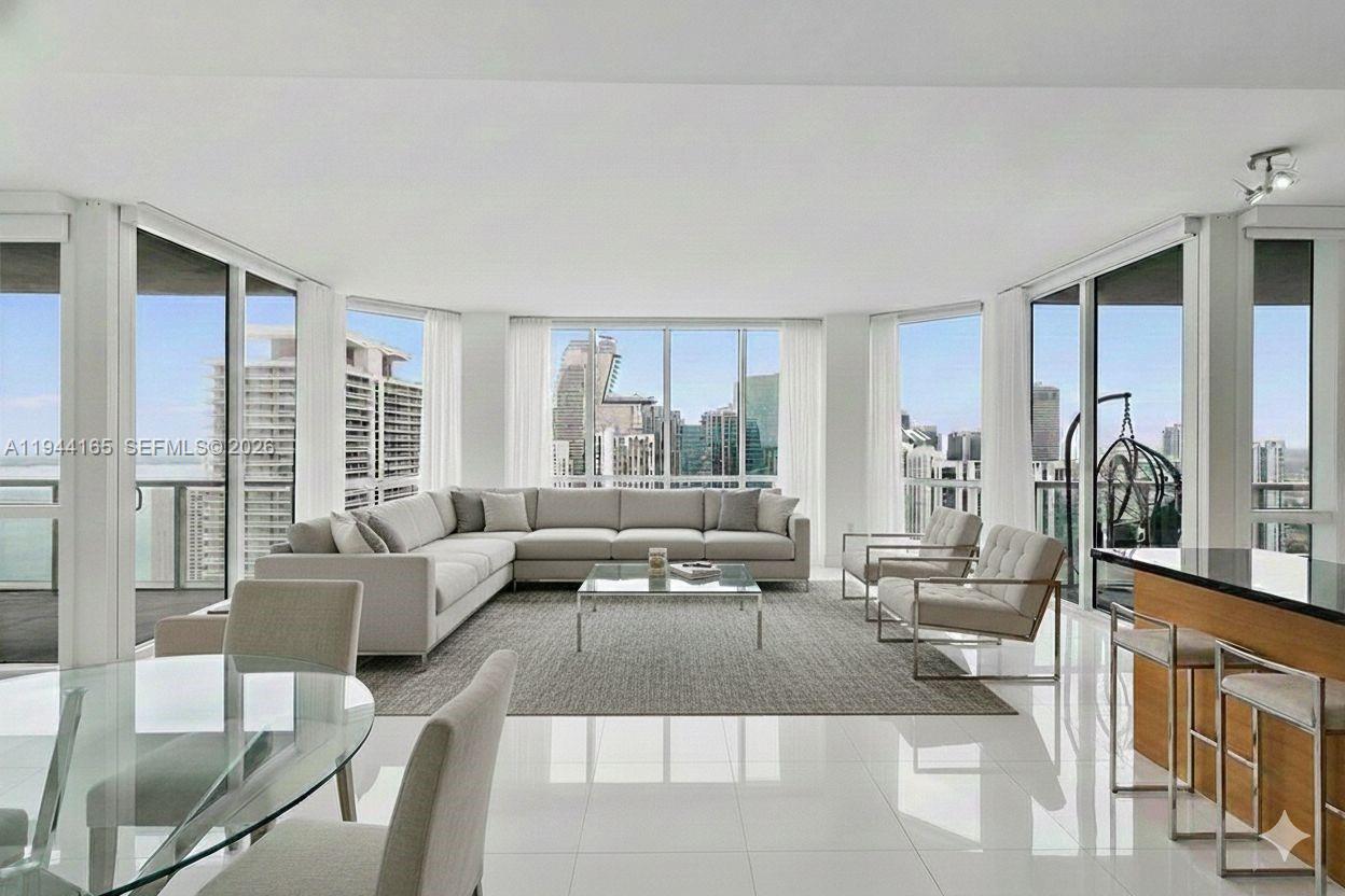 VIZCAYNE SOUTH CONDO - Residential