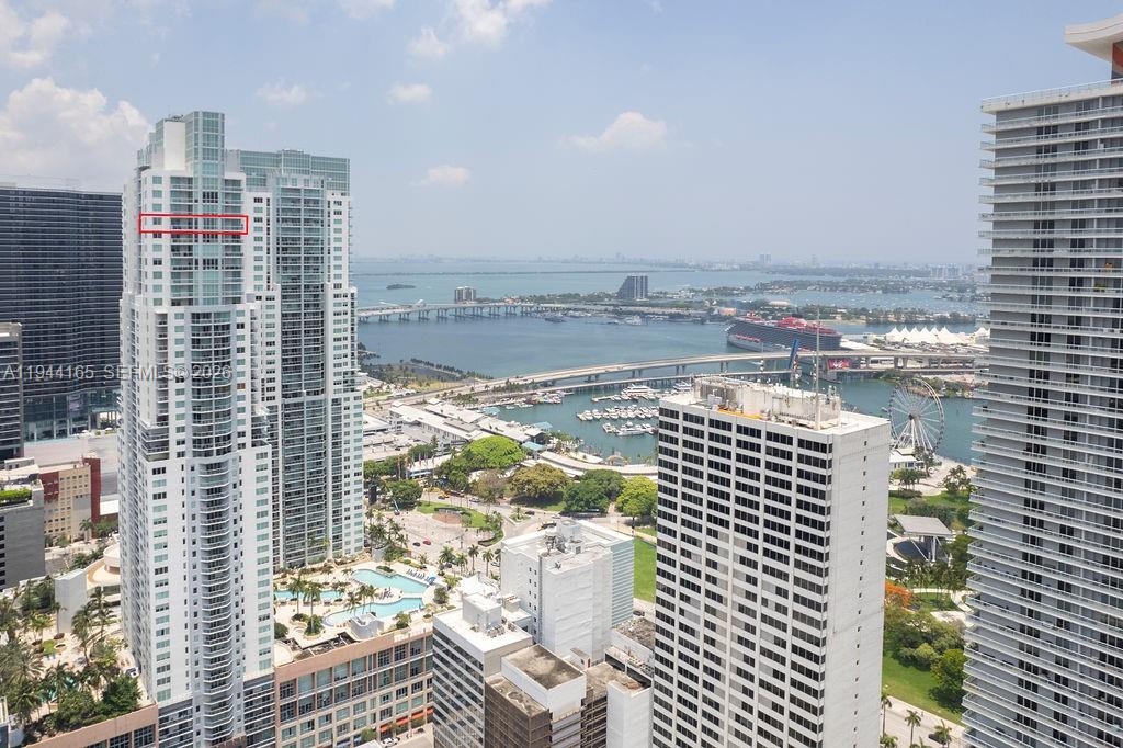 VIZCAYNE SOUTH CONDO - Residential