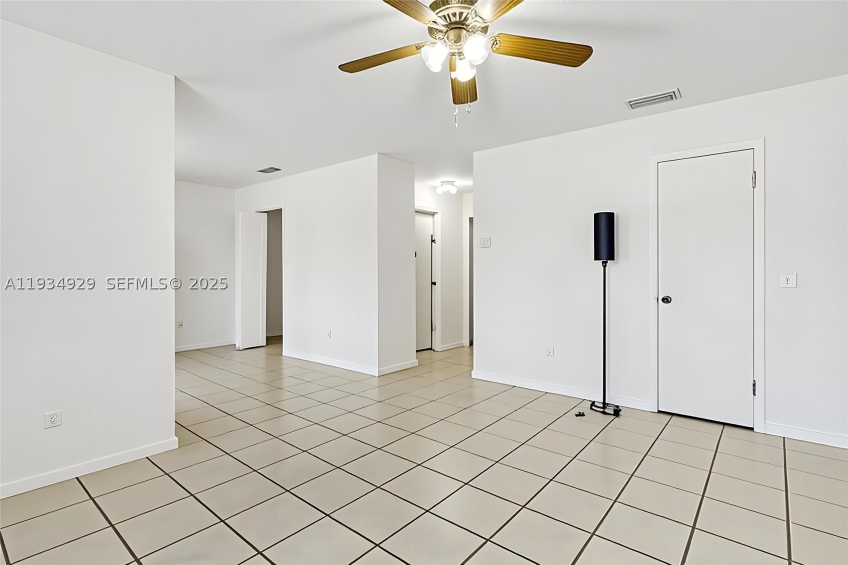 MOULTRIE LAKES - Residential Income