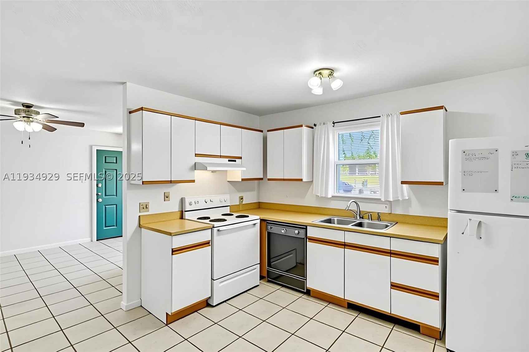 MOULTRIE LAKES - Residential Income