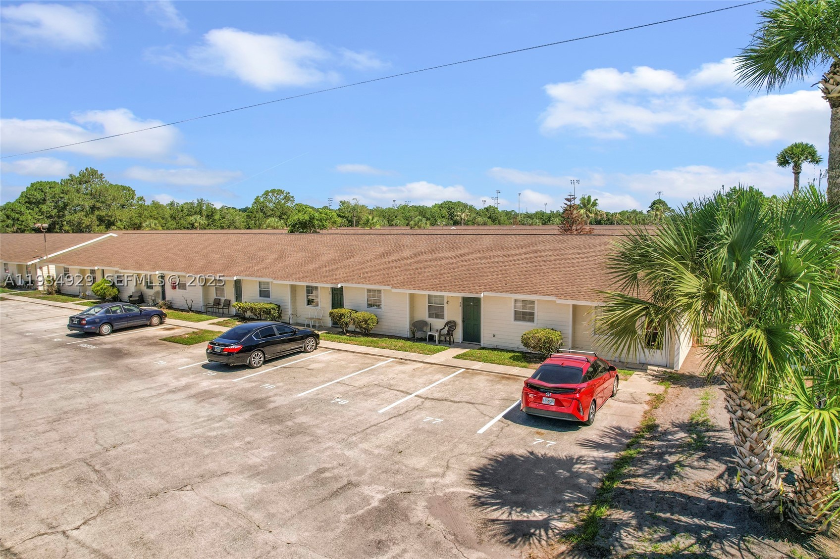 MOULTRIE LAKES - Residential Income