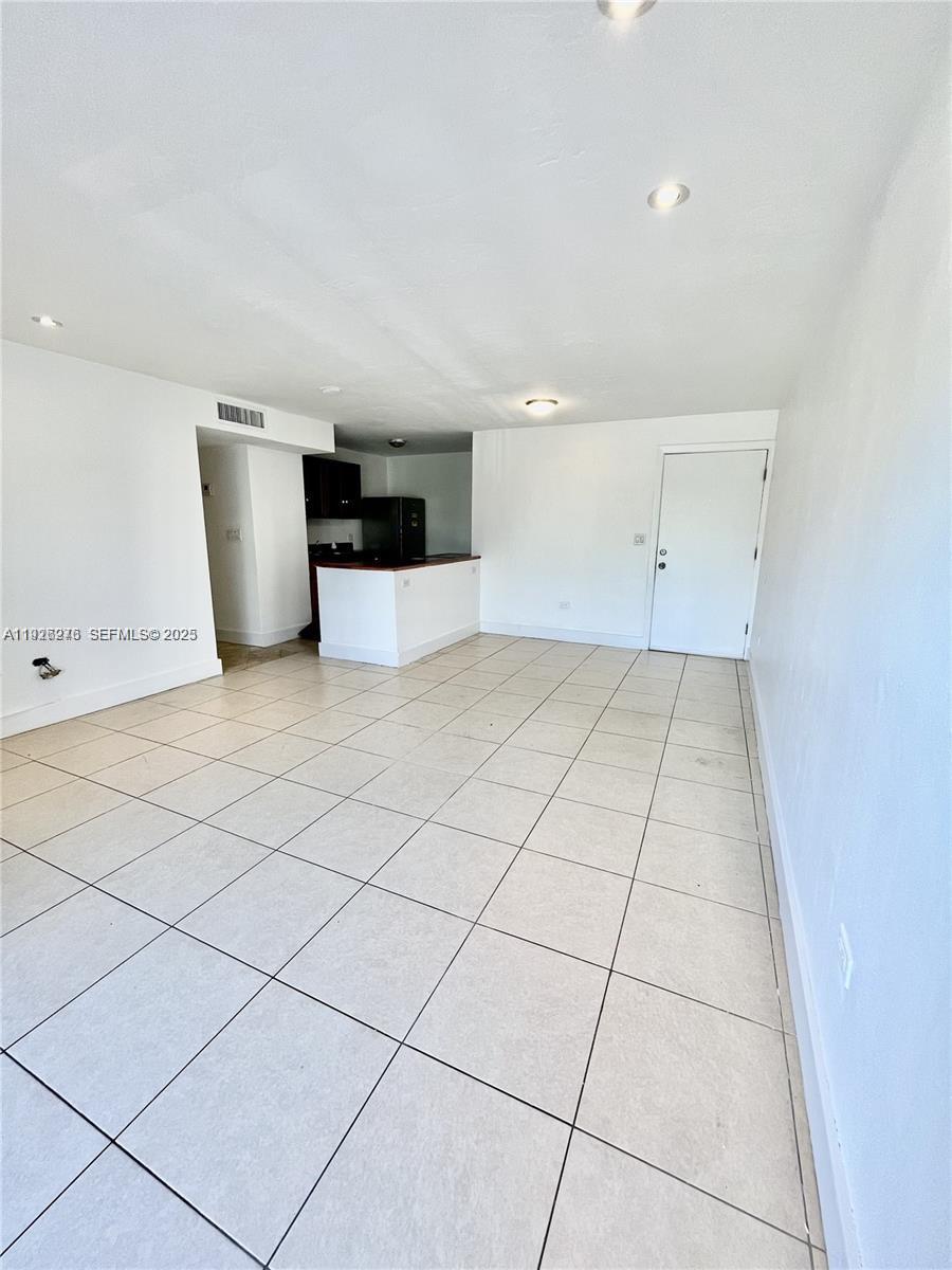 SUNSET PALMS WEST CONDO - Residential