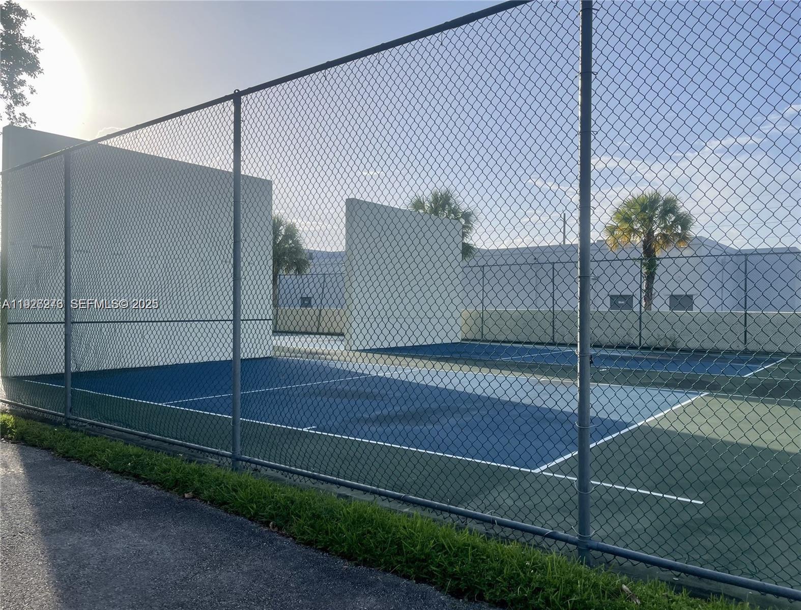 SUNSET PALMS WEST CONDO - Residential