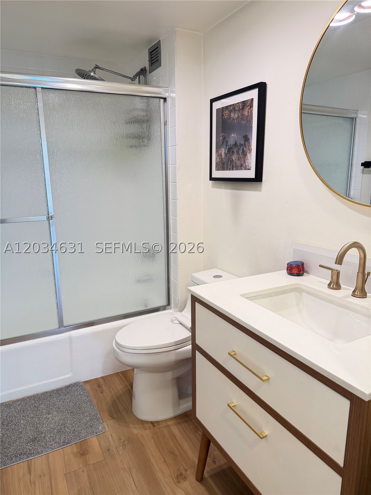 BRICKELL PLACE PHASE II C - Residential Lease