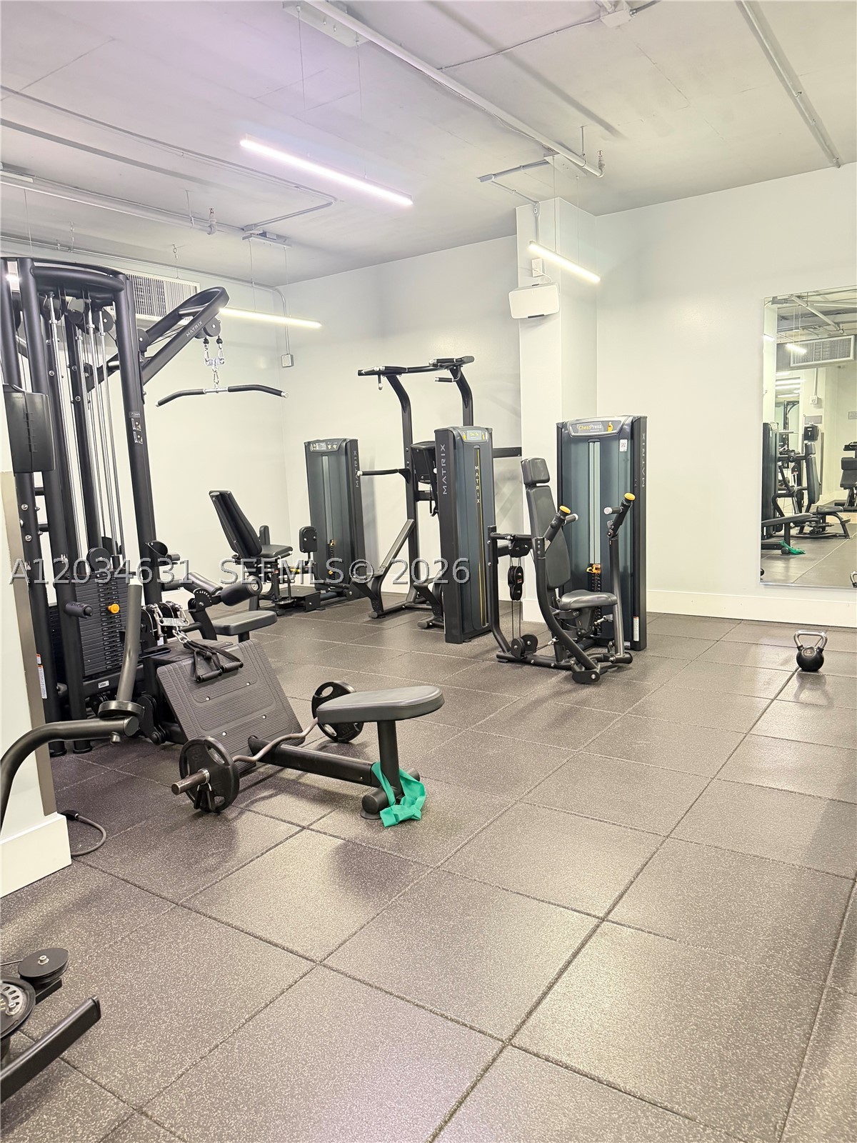 BRICKELL PLACE PHASE II C - Residential Lease