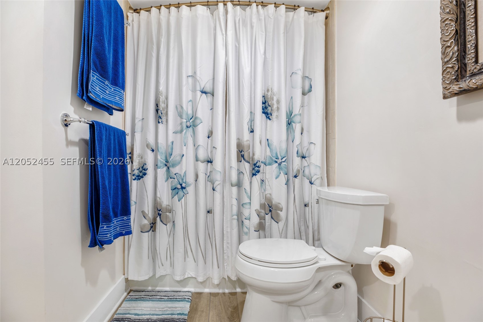 5600 CONDO - Residential Lease