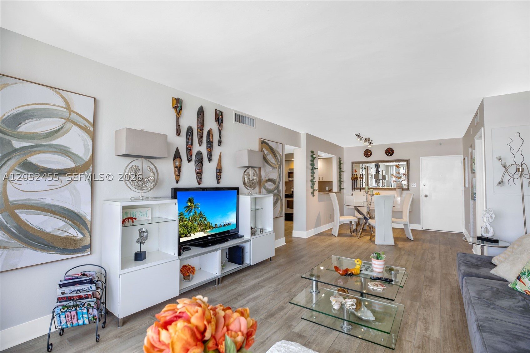 5600 CONDO - Residential Lease