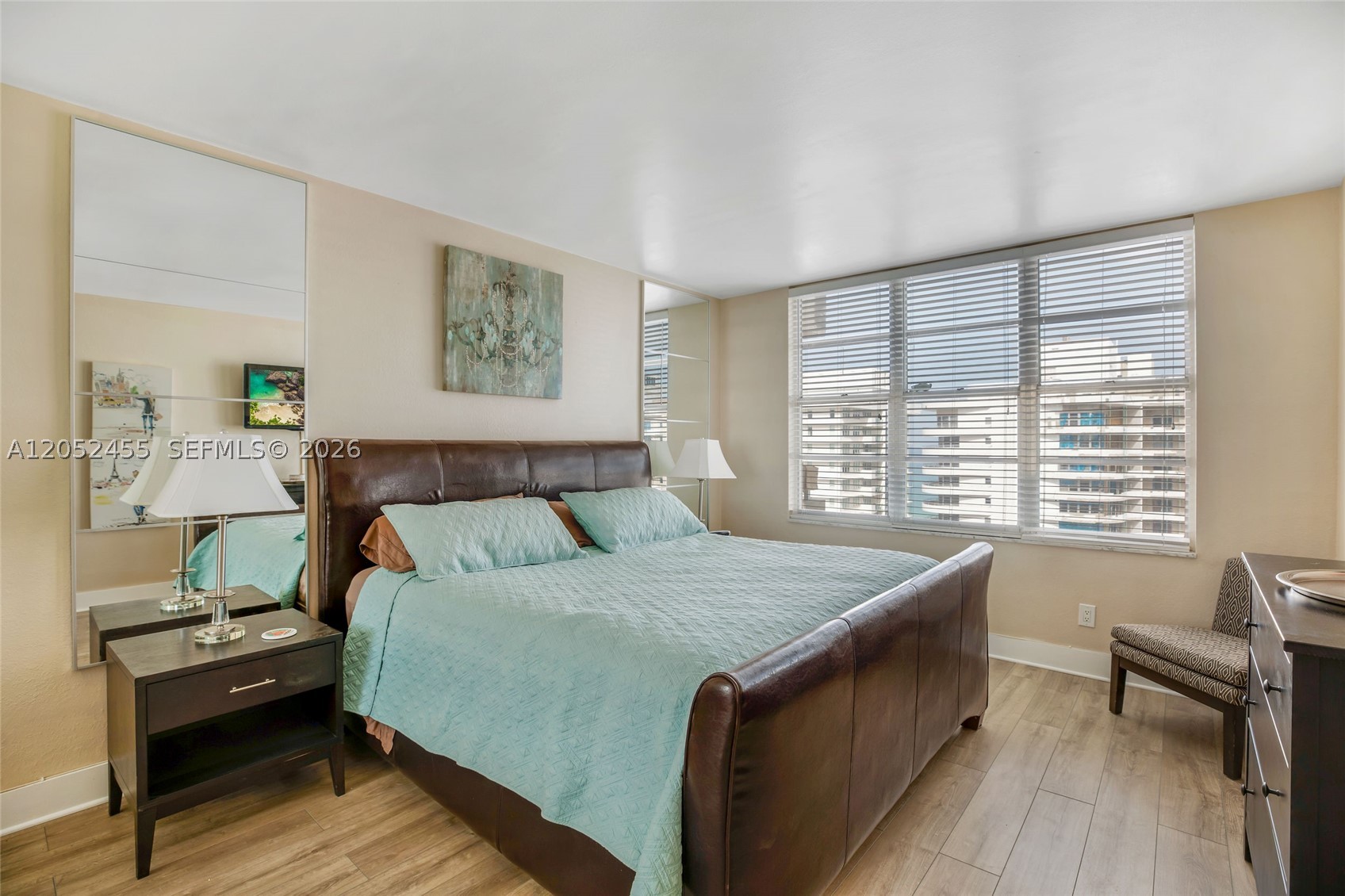 5600 CONDO - Residential Lease