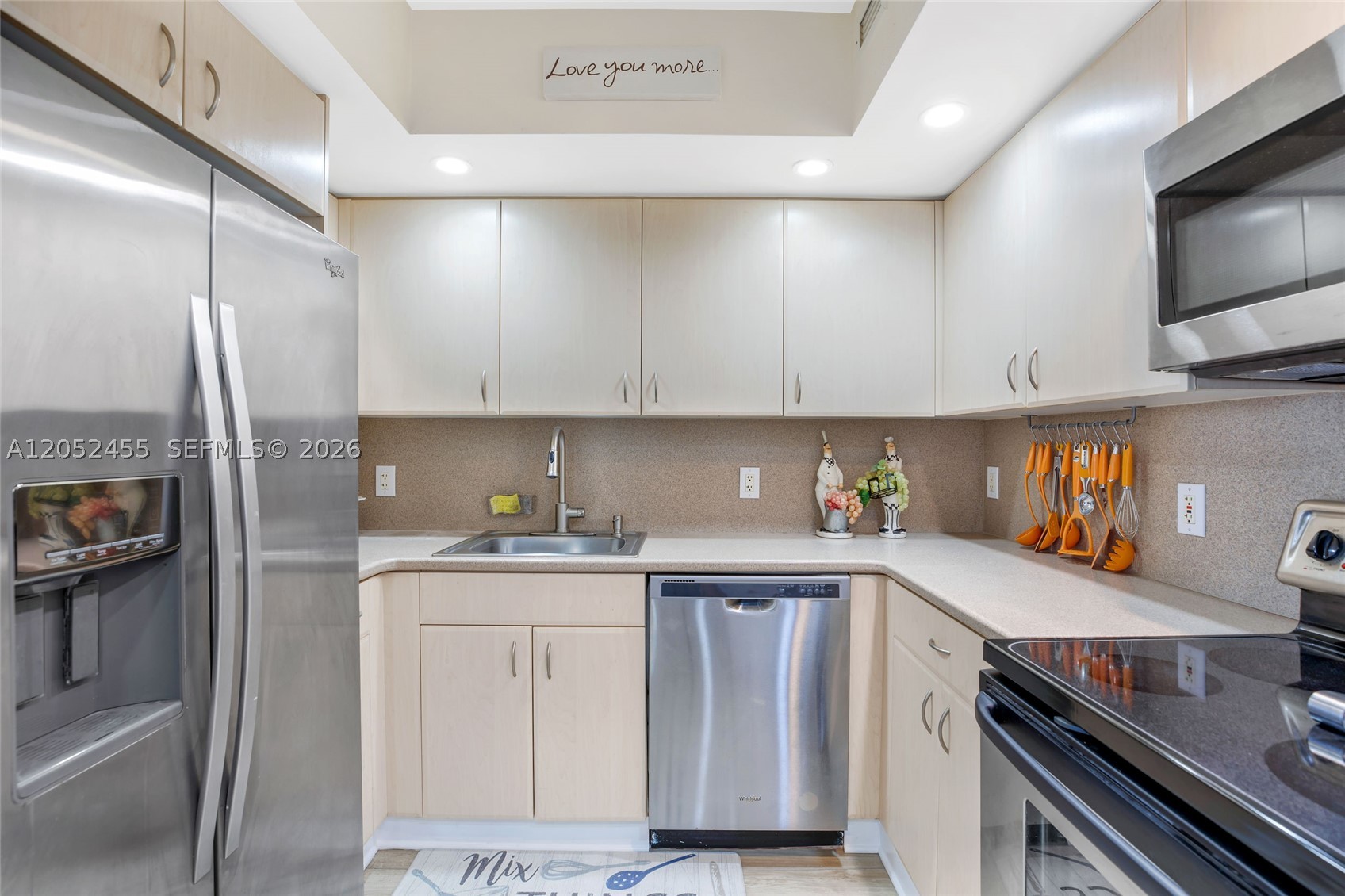 5600 CONDO - Residential Lease
