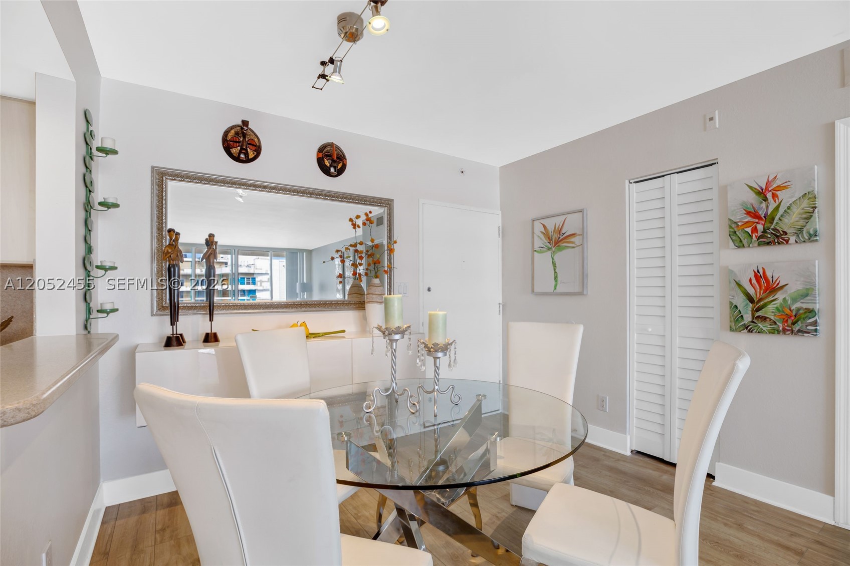 5600 CONDO - Residential Lease