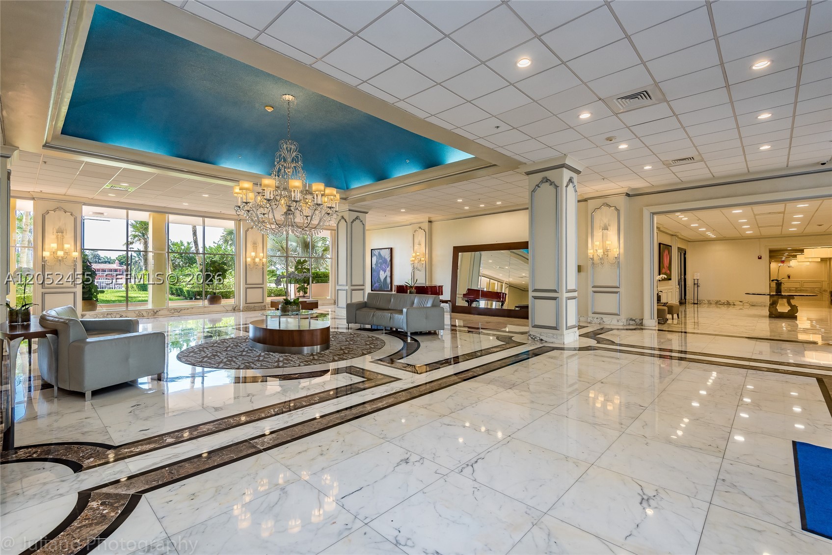 5600 CONDO - Residential Lease