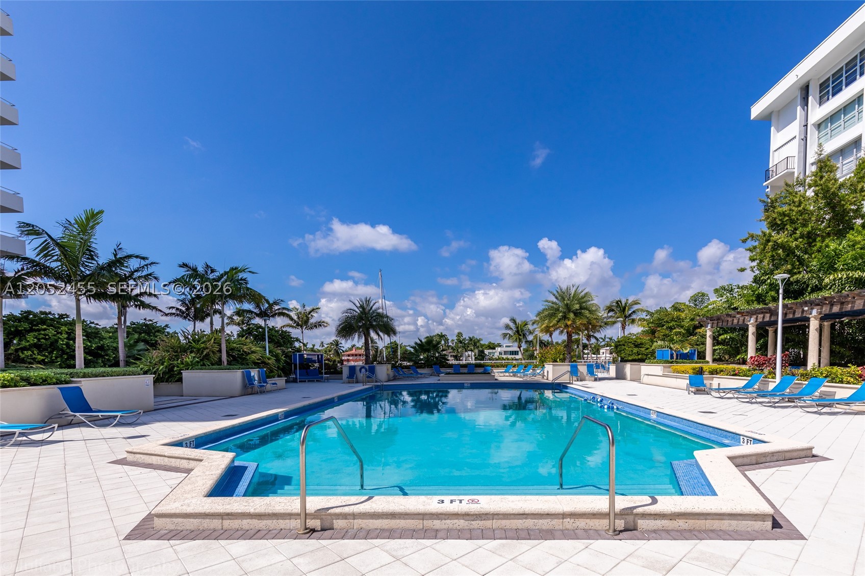 5600 CONDO - Residential Lease