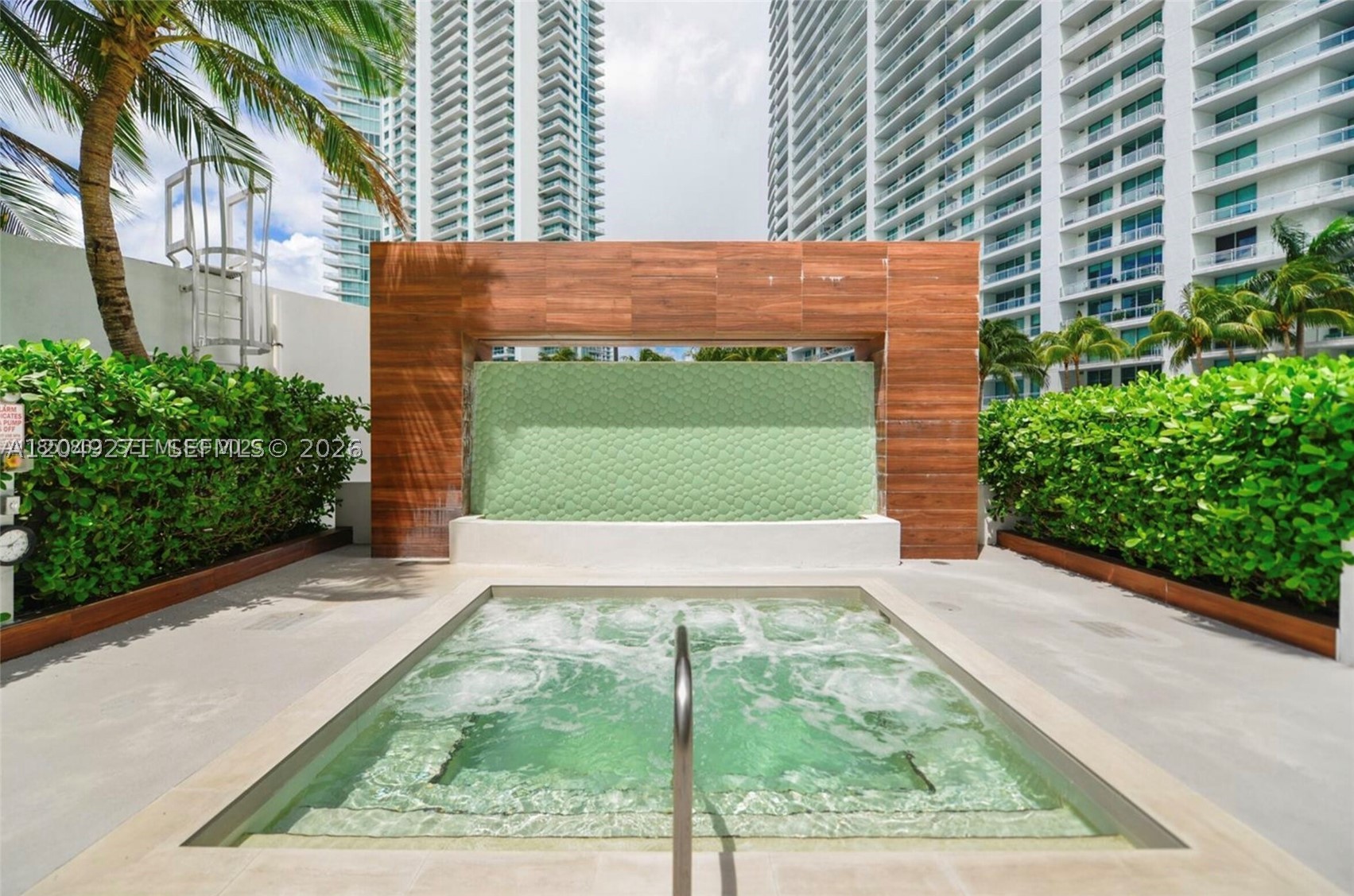 WIND CONDO - Residential Lease
