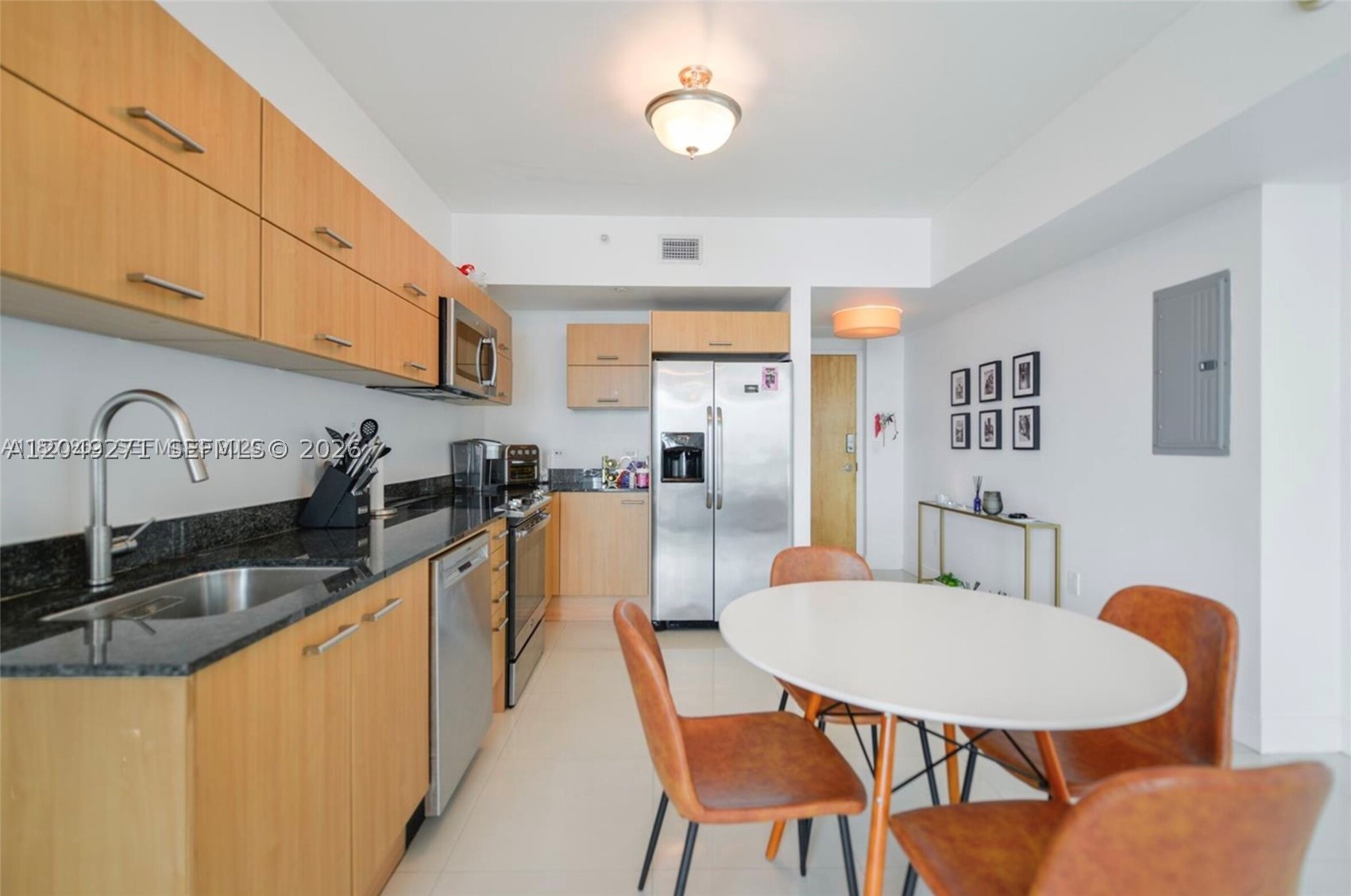 WIND CONDO - Residential Lease