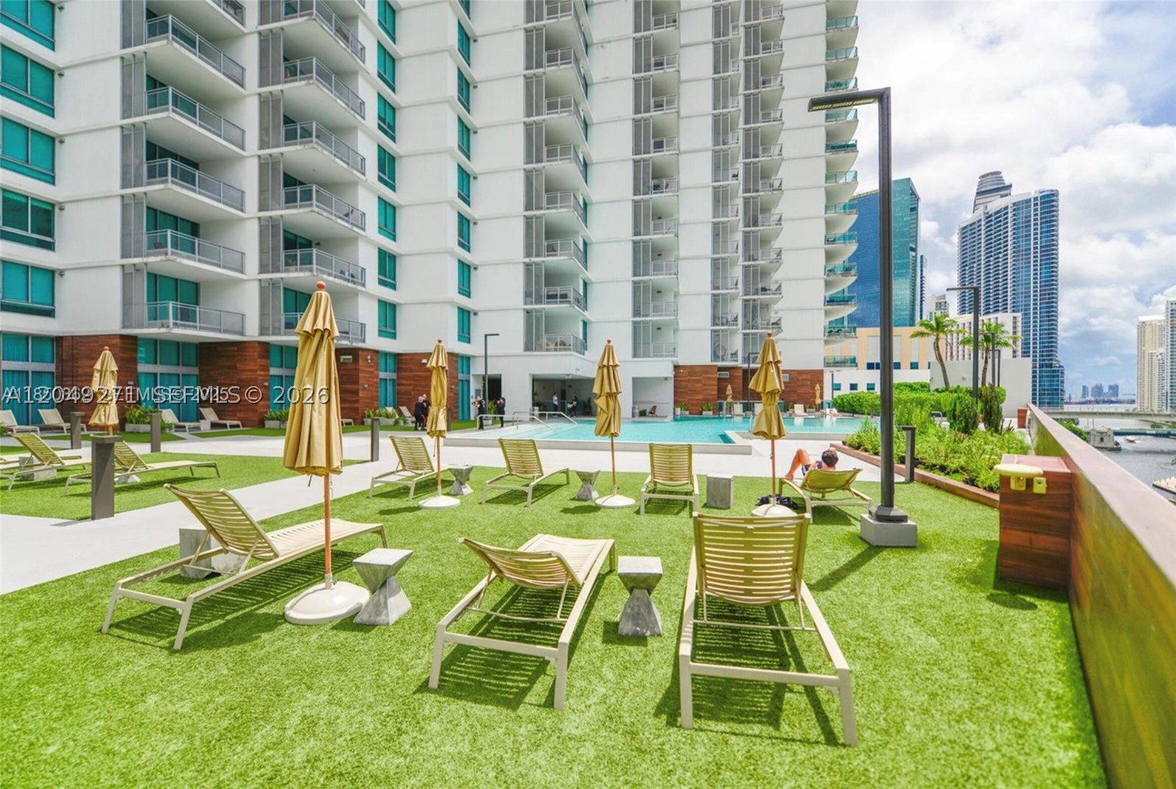 WIND CONDO - Residential Lease