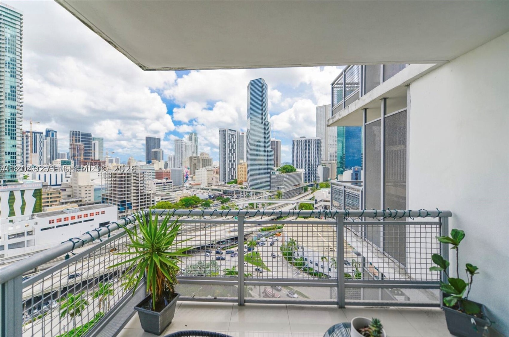 WIND CONDO - Residential Lease