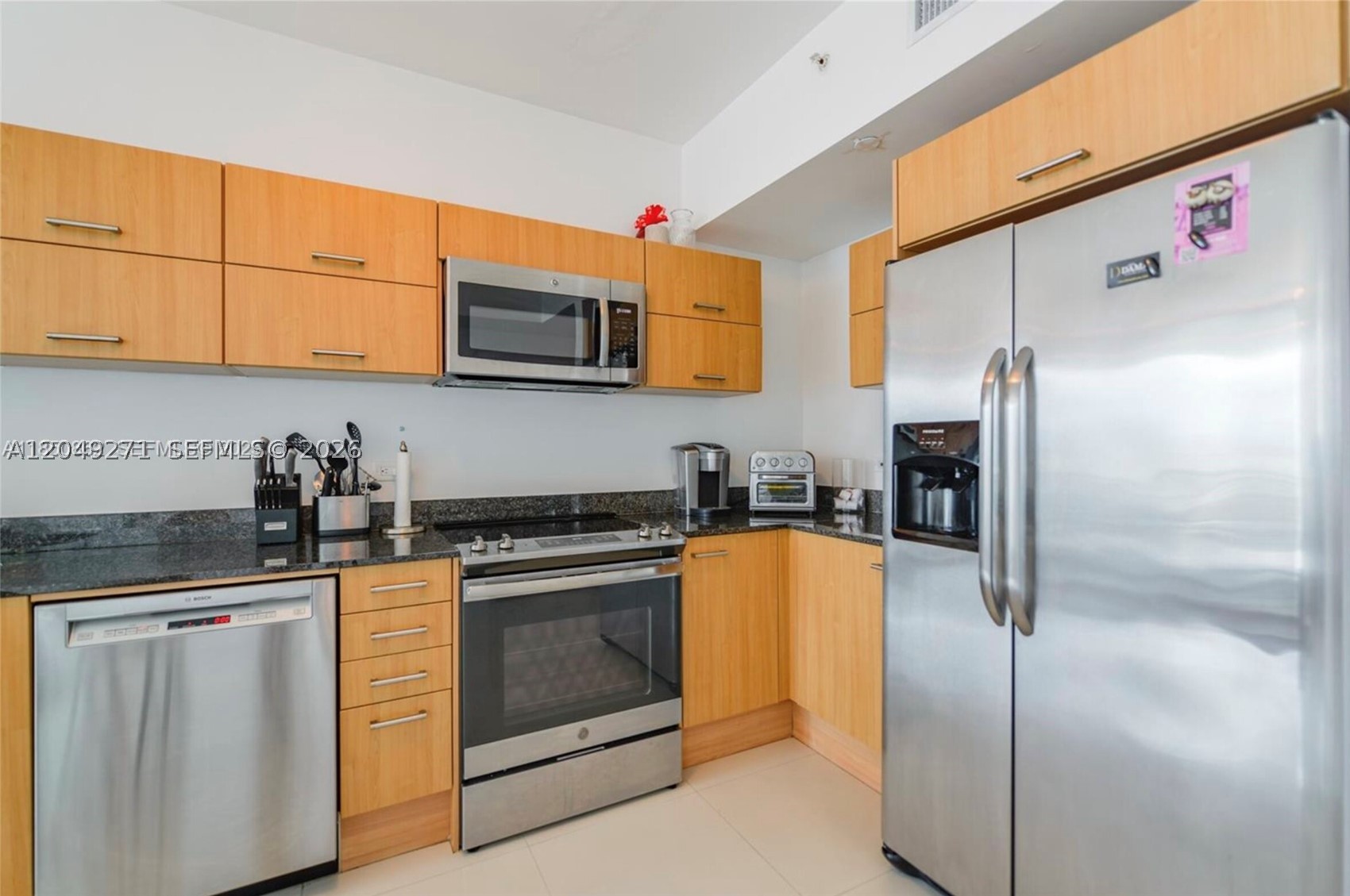WIND CONDO - Residential Lease