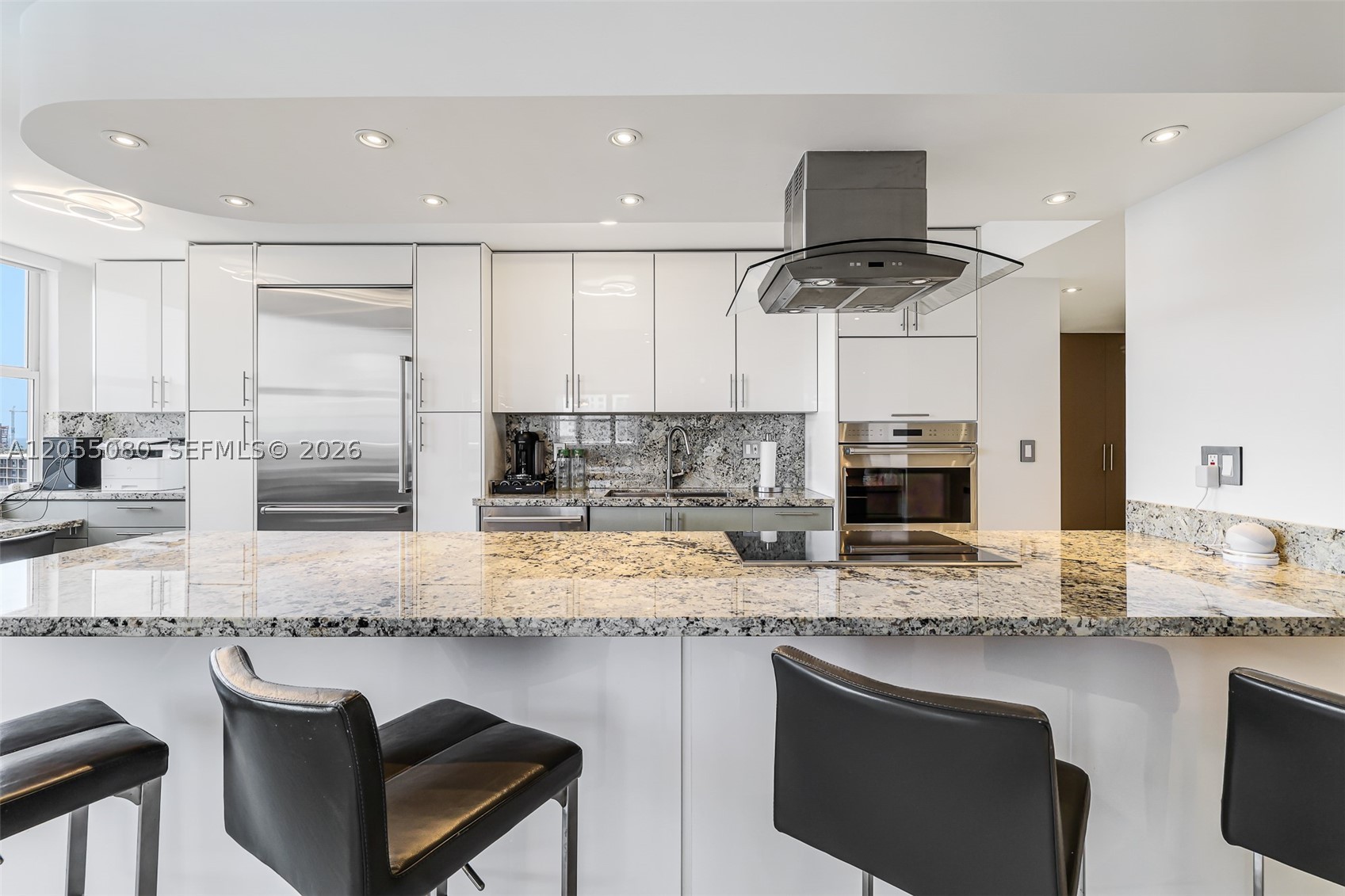 WINSTON TOWERS 200 CONDO - Residential