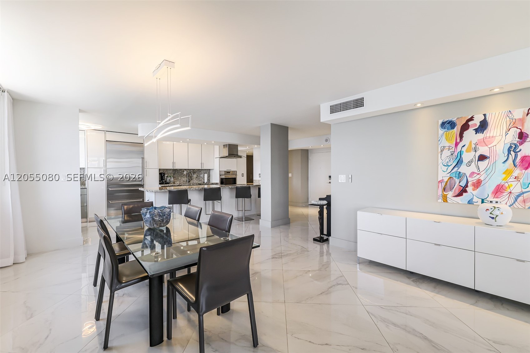 WINSTON TOWERS 200 CONDO - Residential