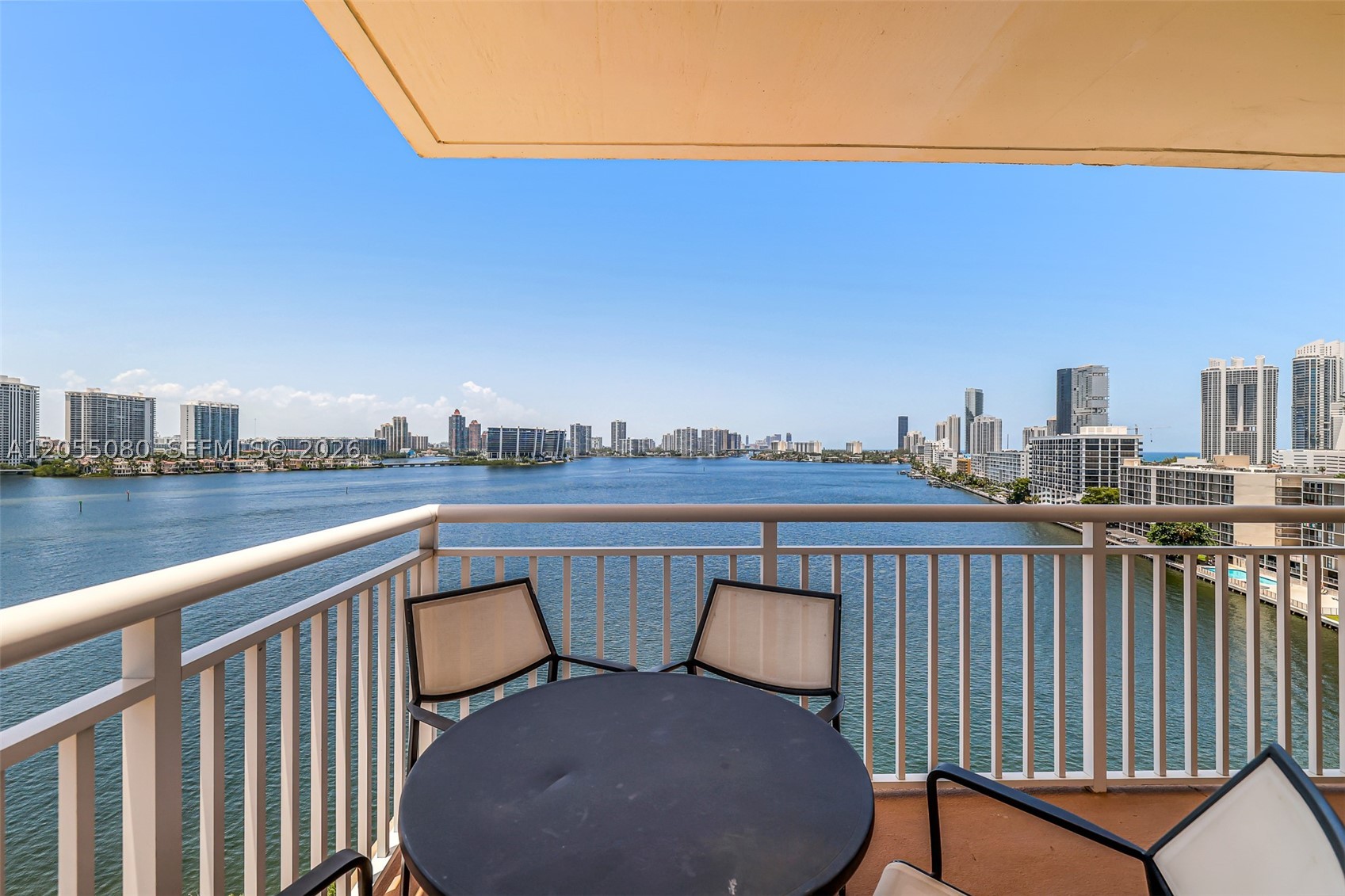 WINSTON TOWERS 200 CONDO - Residential