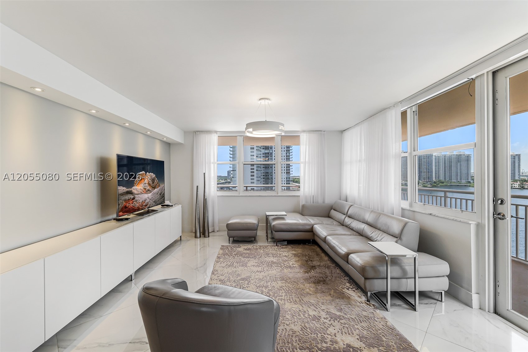 WINSTON TOWERS 200 CONDO - Residential