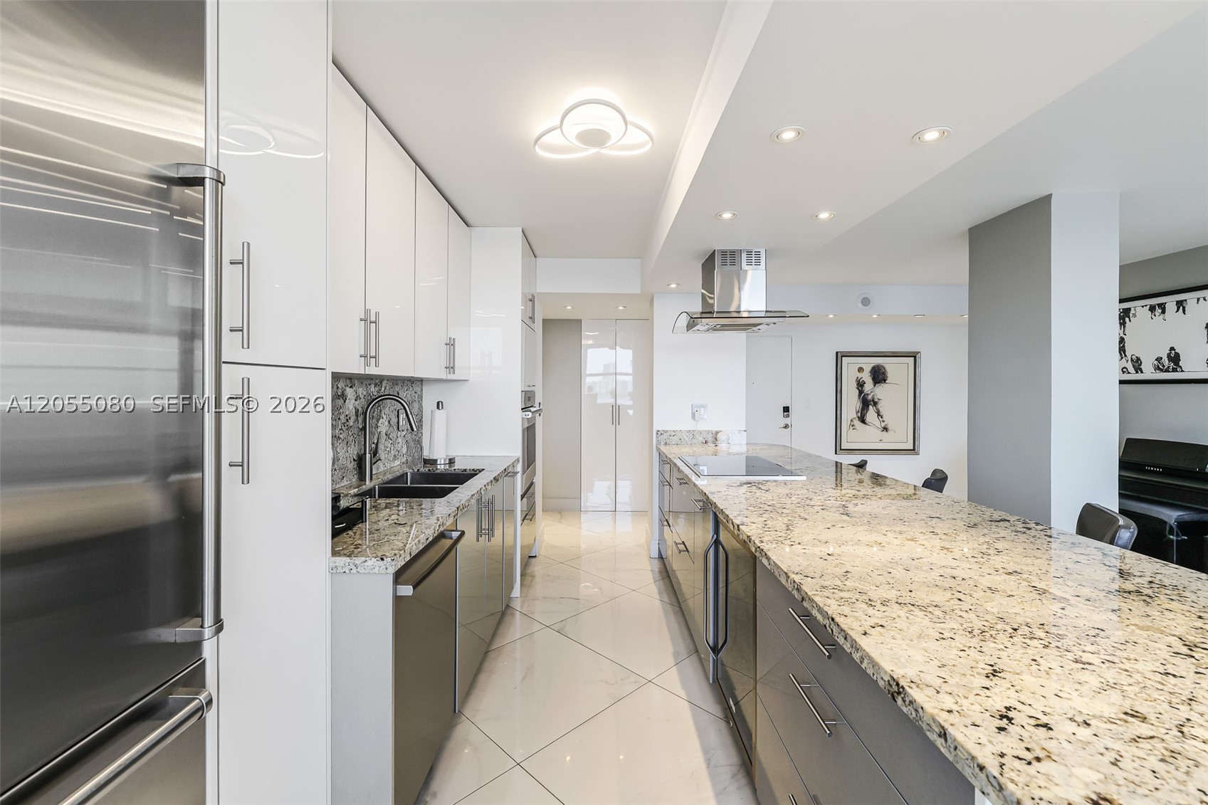 WINSTON TOWERS 200 CONDO - Residential