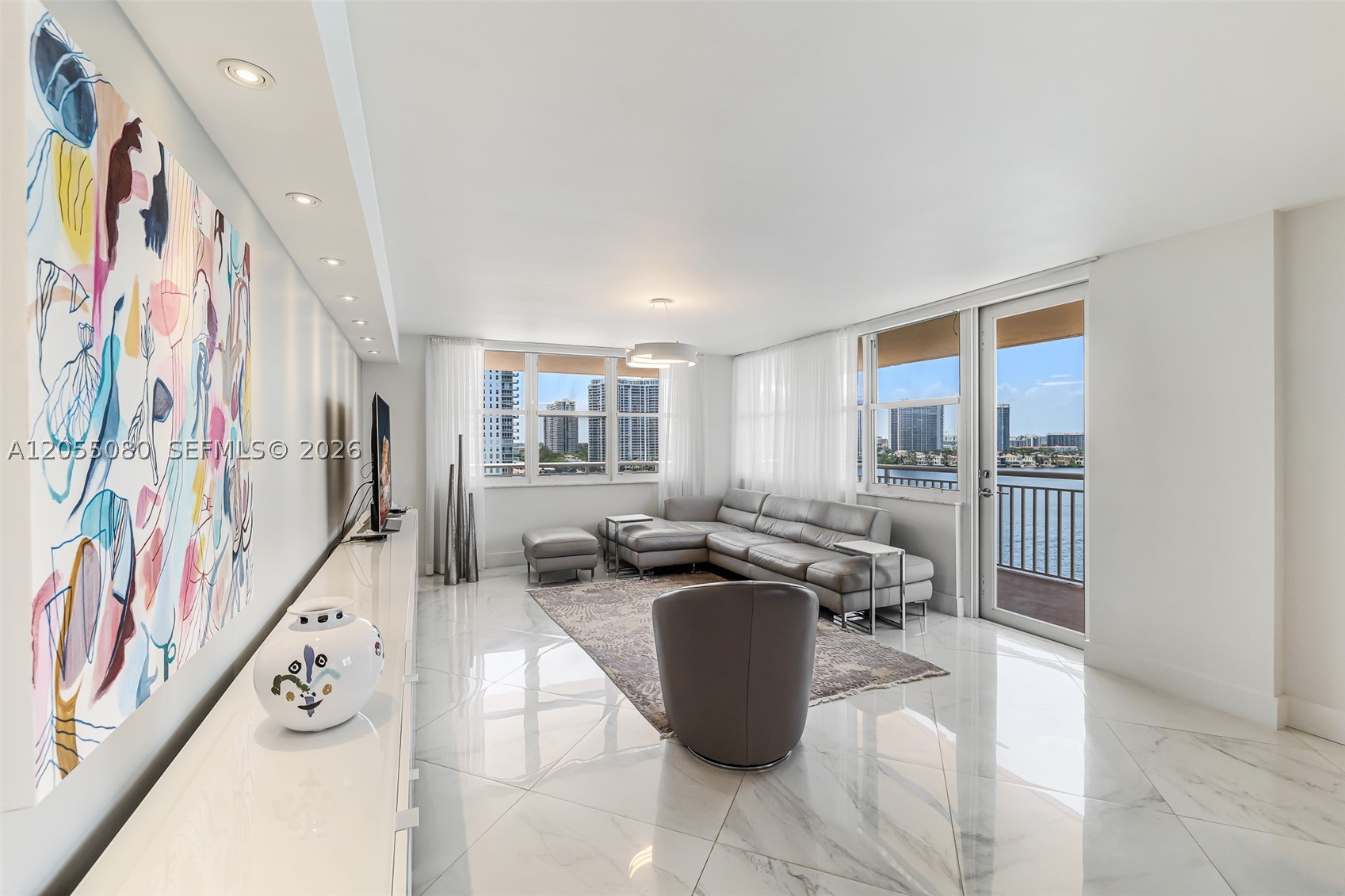 WINSTON TOWERS 200 CONDO - Residential