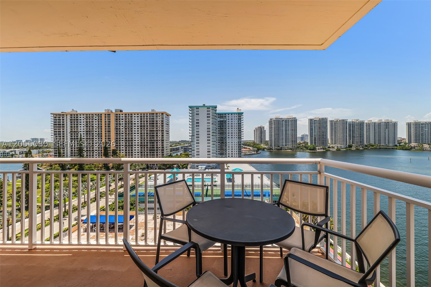 WINSTON TOWERS 200 CONDO - Residential
