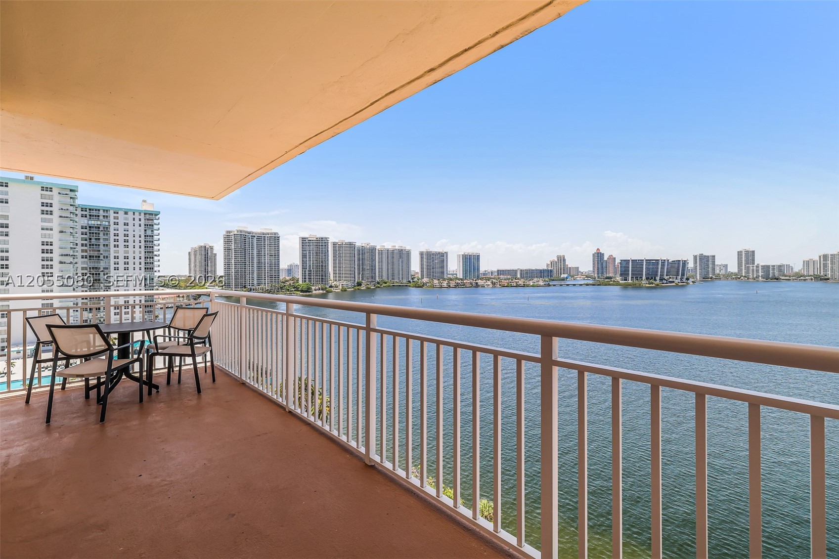 WINSTON TOWERS 200 CONDO - Residential