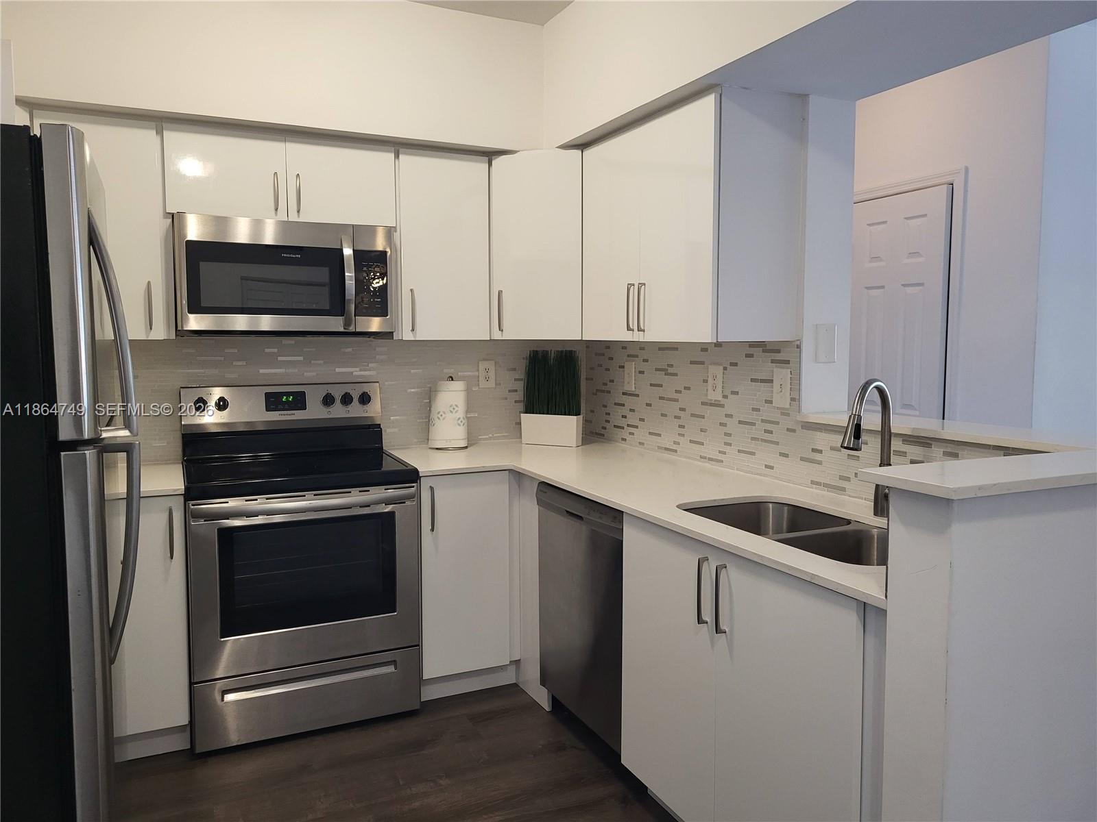 MARQUESA CONDO - Residential