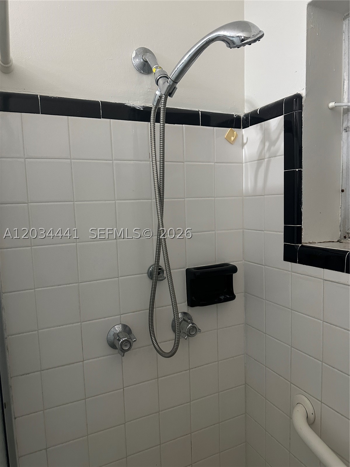 OAKLAND ESTATES 4TH SEC - Residential