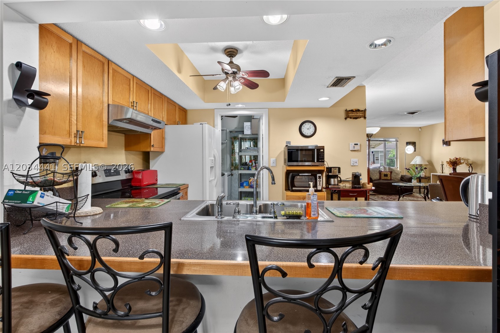 OAKLAND ESTATES 4TH SEC - Residential