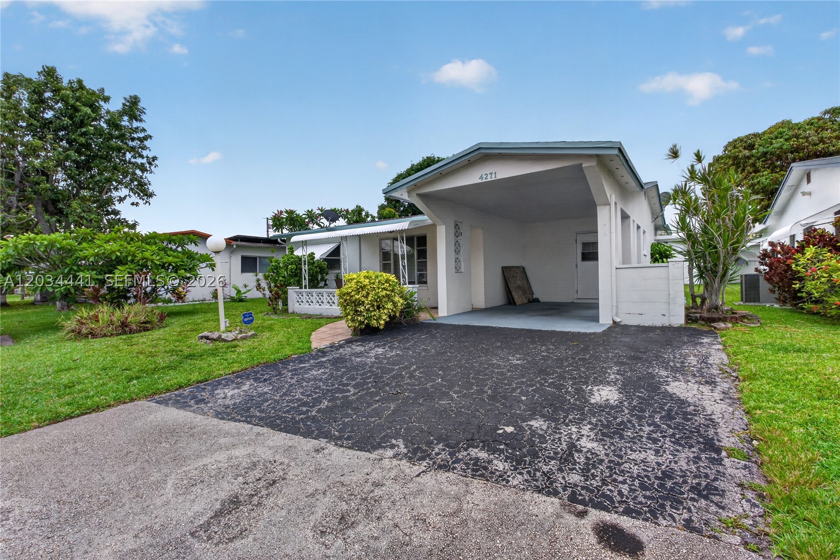 OAKLAND ESTATES 4TH SEC - Residential