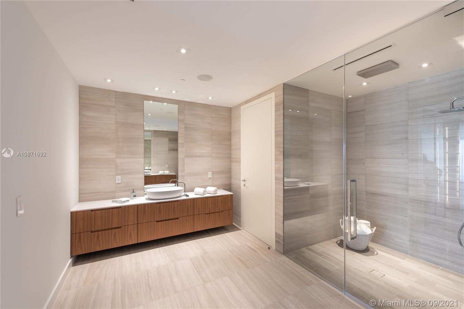 Ritz C Residences Miami Be - Residential