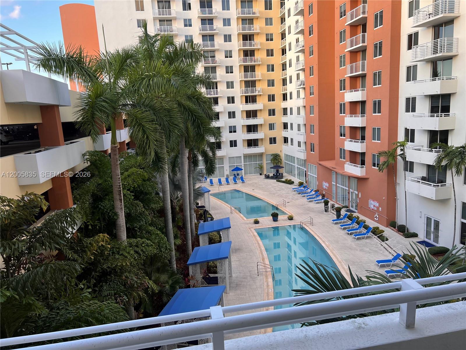Spacious and bright fully renovated apartment located in the heart of Aventura. This unit features brand new laminate flooring throughout and a comfortable, modern layout.
The apartment offers pleasant pool views and plenty of natural light, creating a warm and inviting living space.
The building has been recently updated, including a fully renovated lobby with a sleek, modern design, as well as upgraded amenities that follow the same contemporary style.
Conveniently located near Aventura Mall, restaurants, and major highways. A great opportunity for both end-users and investors.