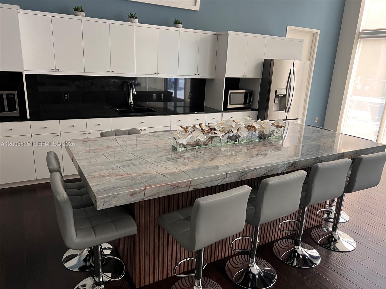 VENTURE AT AVENTURA EAST - Residential