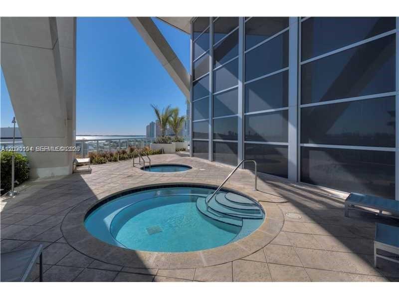 MARINABLUE CONDO - Residential Lease